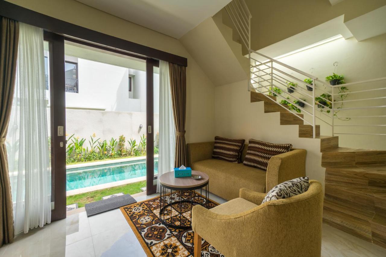 Little Nuts Villas Jimbaran Buitenkant foto