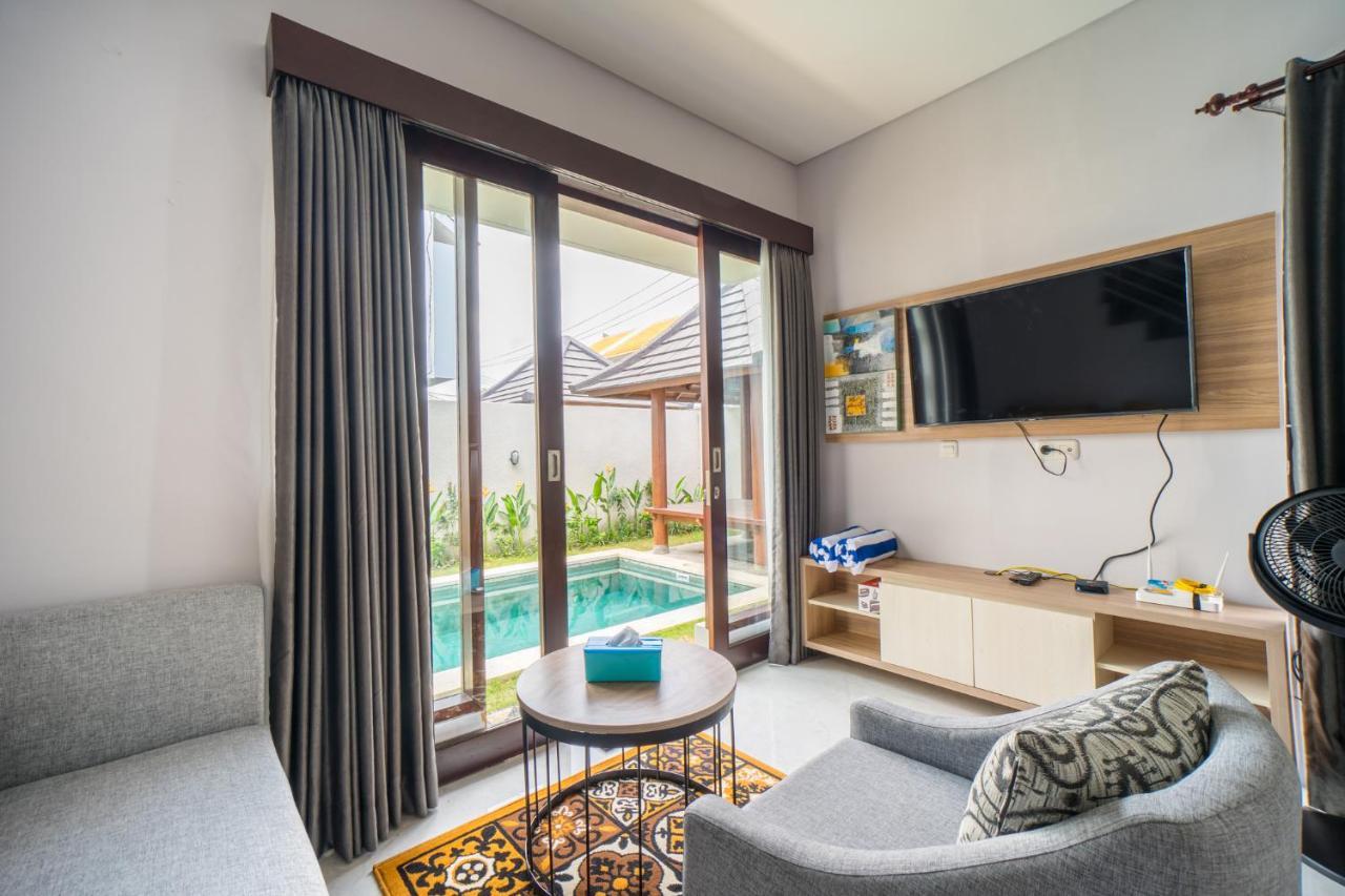 Little Nuts Villas Jimbaran Buitenkant foto